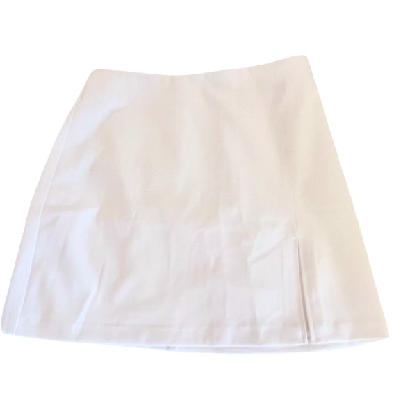 Aritzia- Sunday Best- White Tatiana High Waist Mini Skirt. - Picture 3 of 6